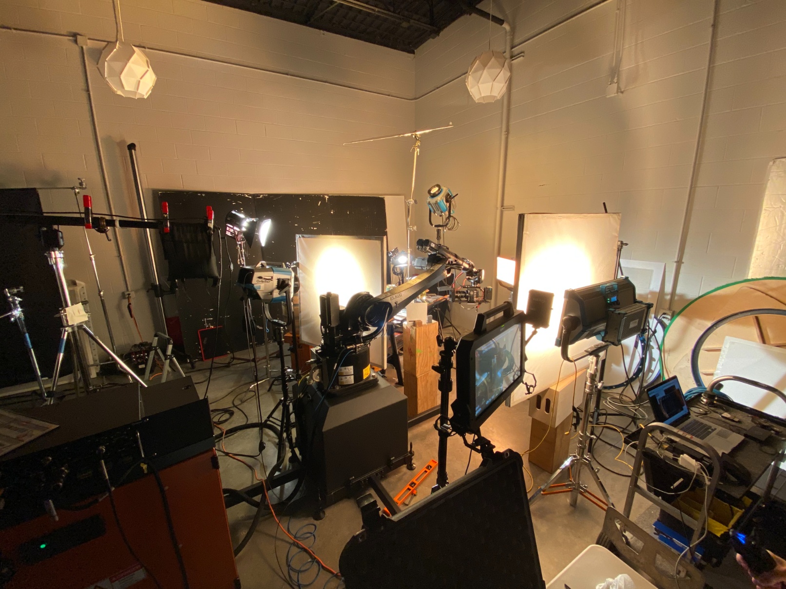 Behind the scenes of MOCO. SISU C20 Motion Control Cinema Robot
